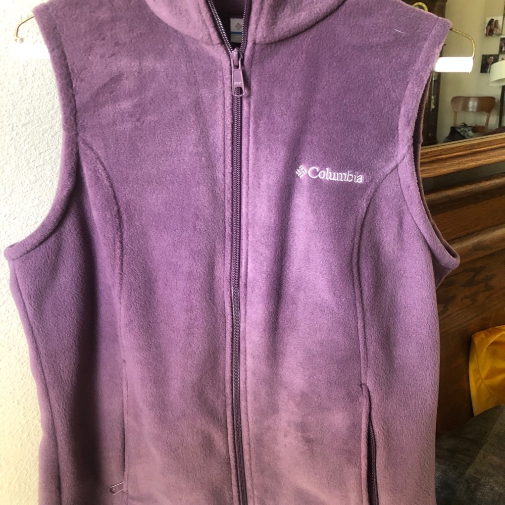 Columbia fleece vest